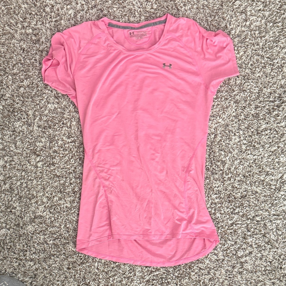 Under Armour Women's Short Sleeve Tee in Pink
